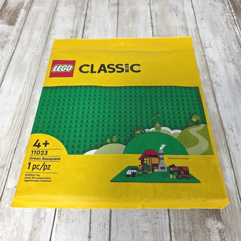Lego classic green